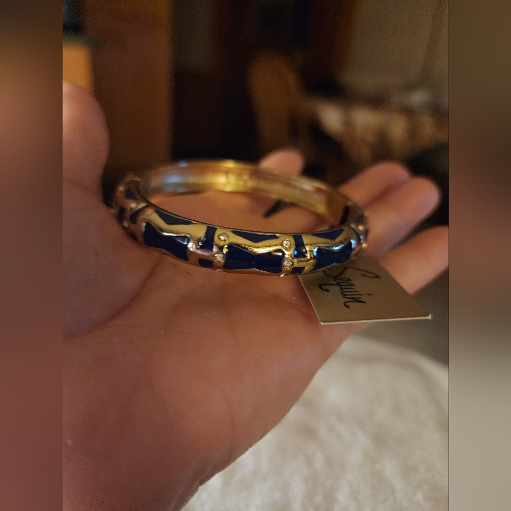 STUNNING Sequin™ Navy Enamel & Gold-Tone Hinged Bangle Bracelet - Picture 2 of 4